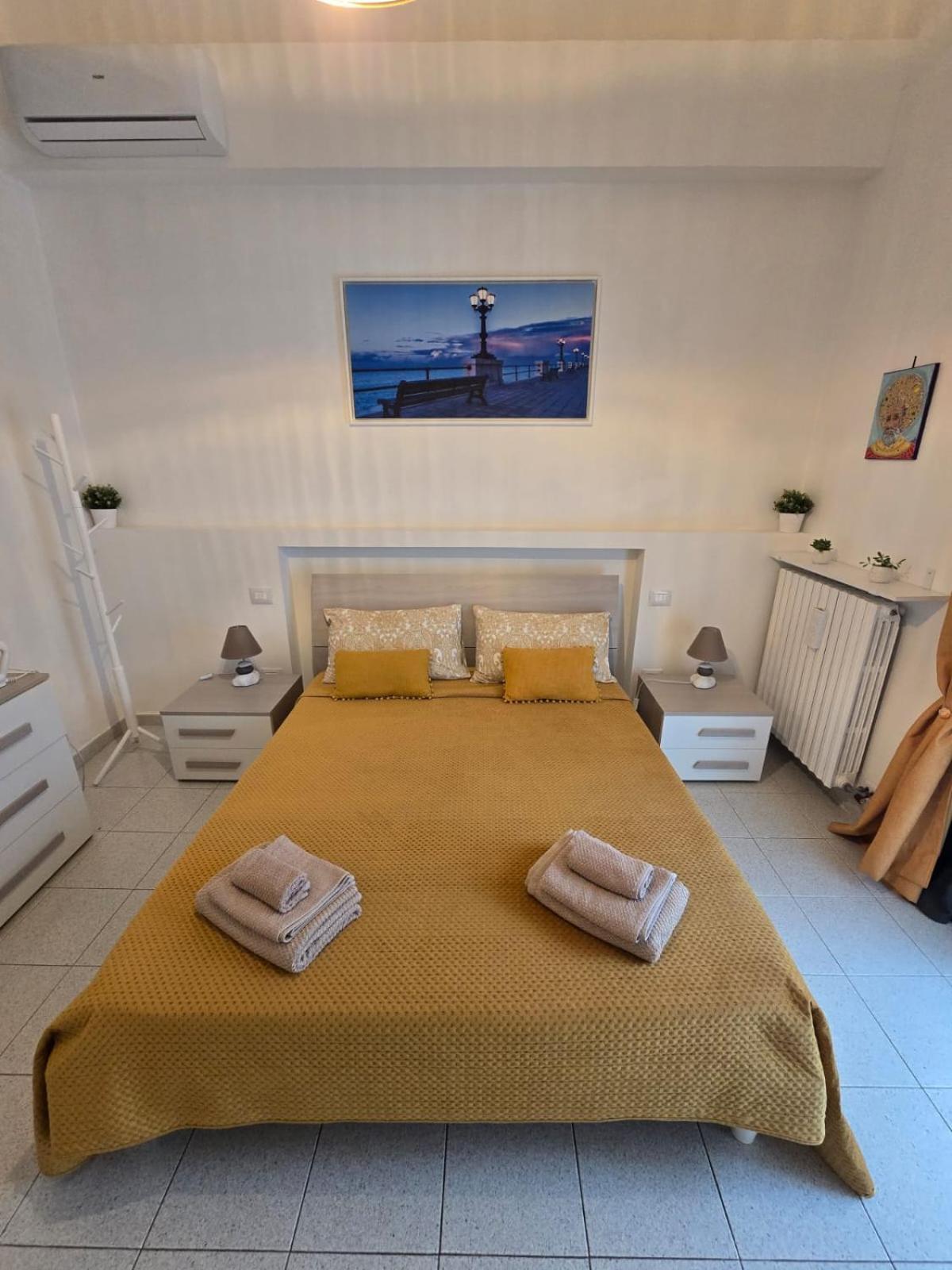Antonella Home B&B บารี ภายนอก รูปภาพ