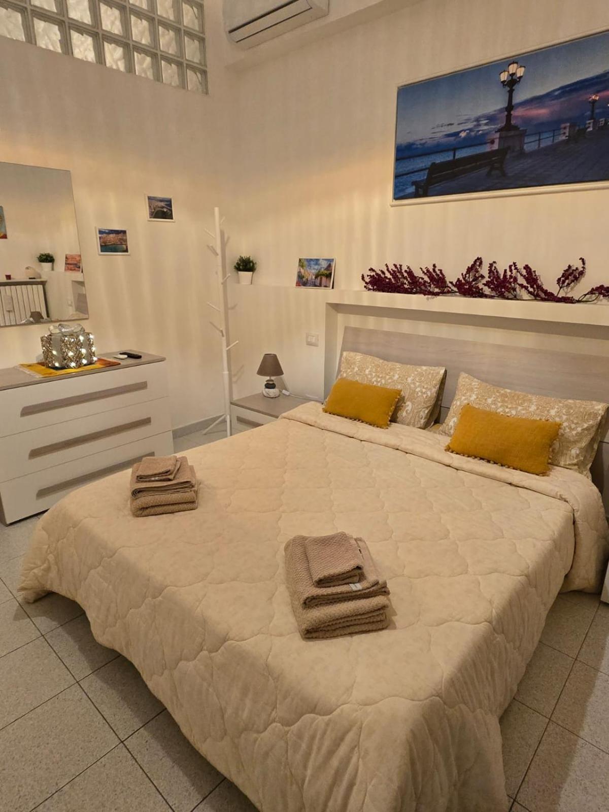 Antonella Home B&B บารี ภายนอก รูปภาพ