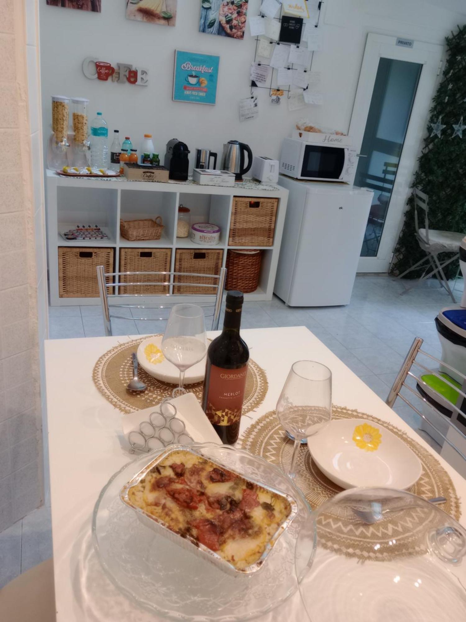Antonella Home B&B บารี ภายนอก รูปภาพ